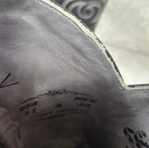 Men's Los Altos Black Python and Silver Stitching Western Boots - Picture 7 of 11